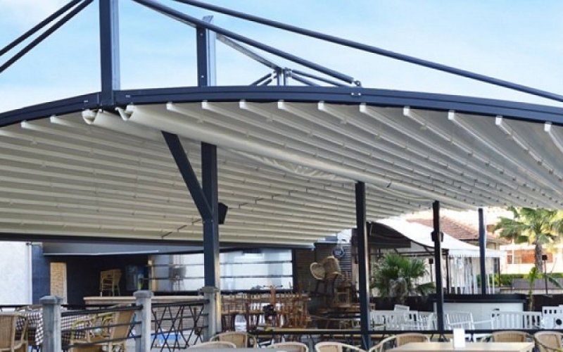 PERGOLA PRET PRODUCATOR retractabila bioclimatica