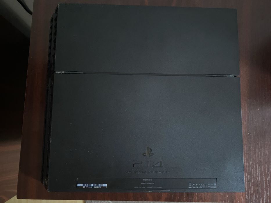 Sony Playstation 4, Model de baza, 1 TB