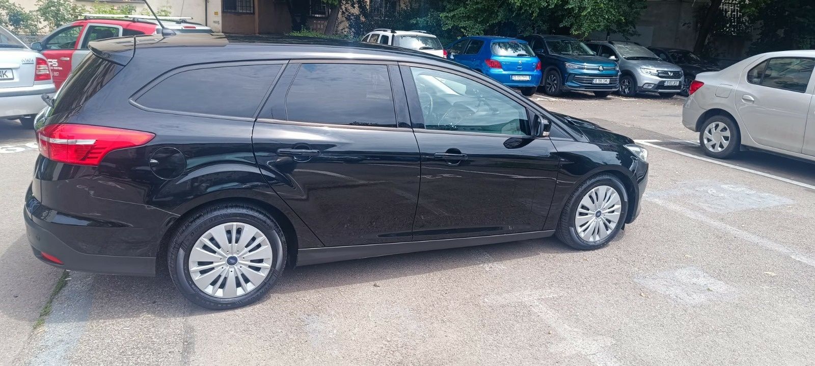 Vând Ford Focus cutie automata generația 2
