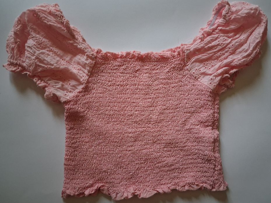 Продавам блузи с къс ръкав