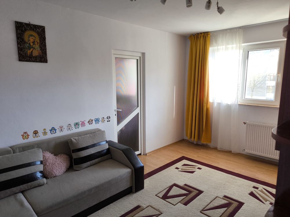 Apartament 2 camere, zona Podul Inalt