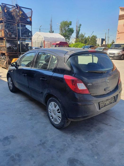 Opel corsa D  motor 1.2 Dezmembrez/Dezmembram