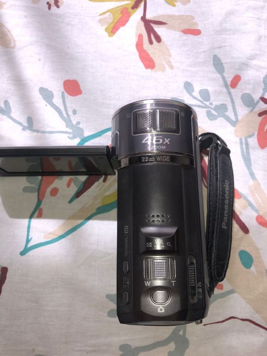 Vand camera video Panasonic HC-V700