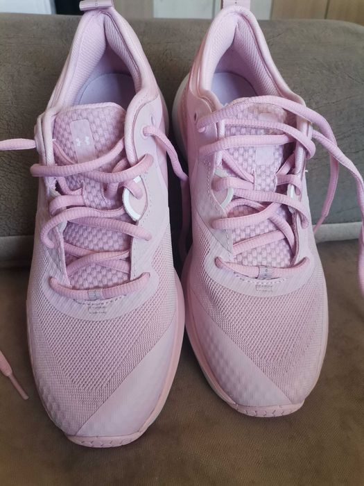 Оригинални маратонки Under armour hovr