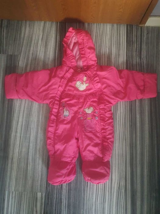 Vând salopeta-combinezon de iarna