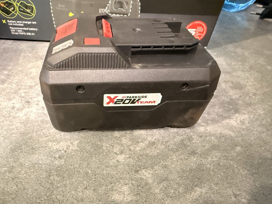 Ударен гайковерт 600 NM + Батерия 8ah Parkside Performance