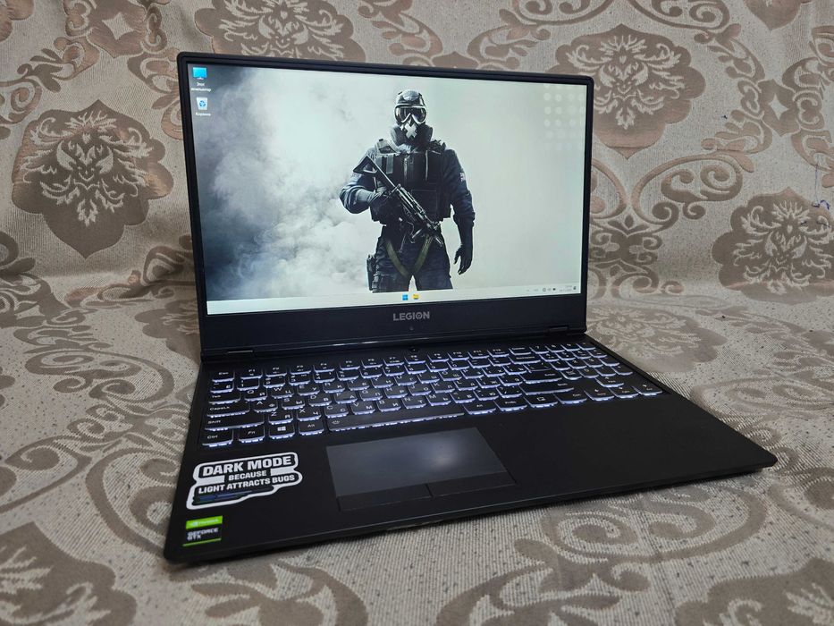 Игровой ноутбук Lenovo Legion Y530 в хорошем состоянии
