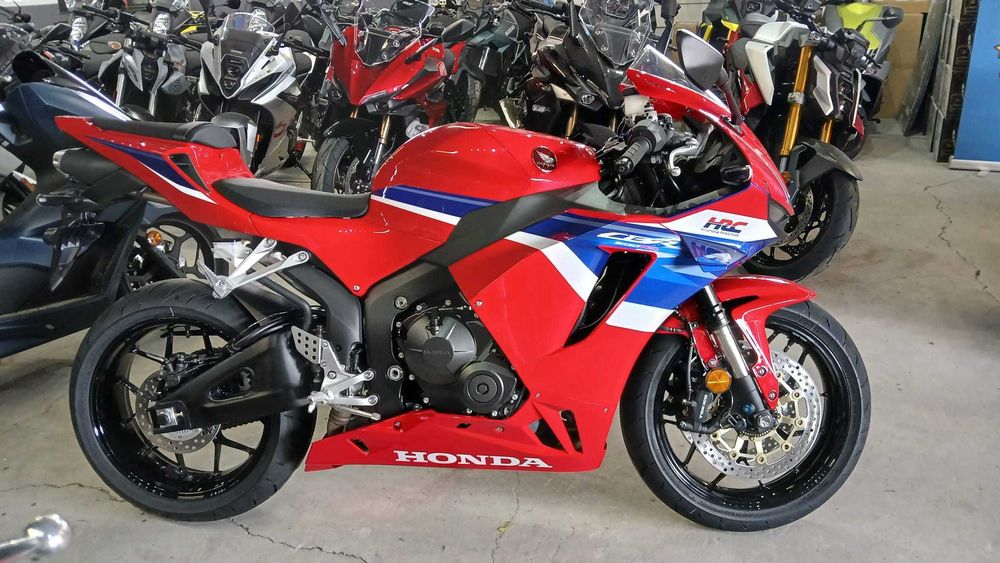 Honda CBR 600RR 2025 nou 0km-precomanda prin HONDA CONSTANTA