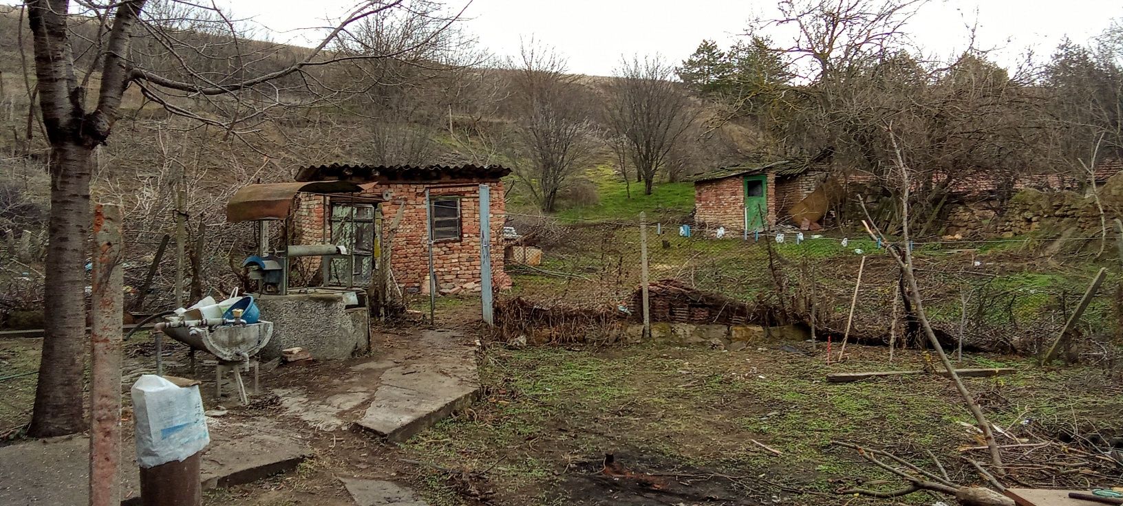 КАШТА вав село ореховица