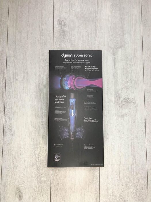Feonul Dyson + bonus 5 Accesorii