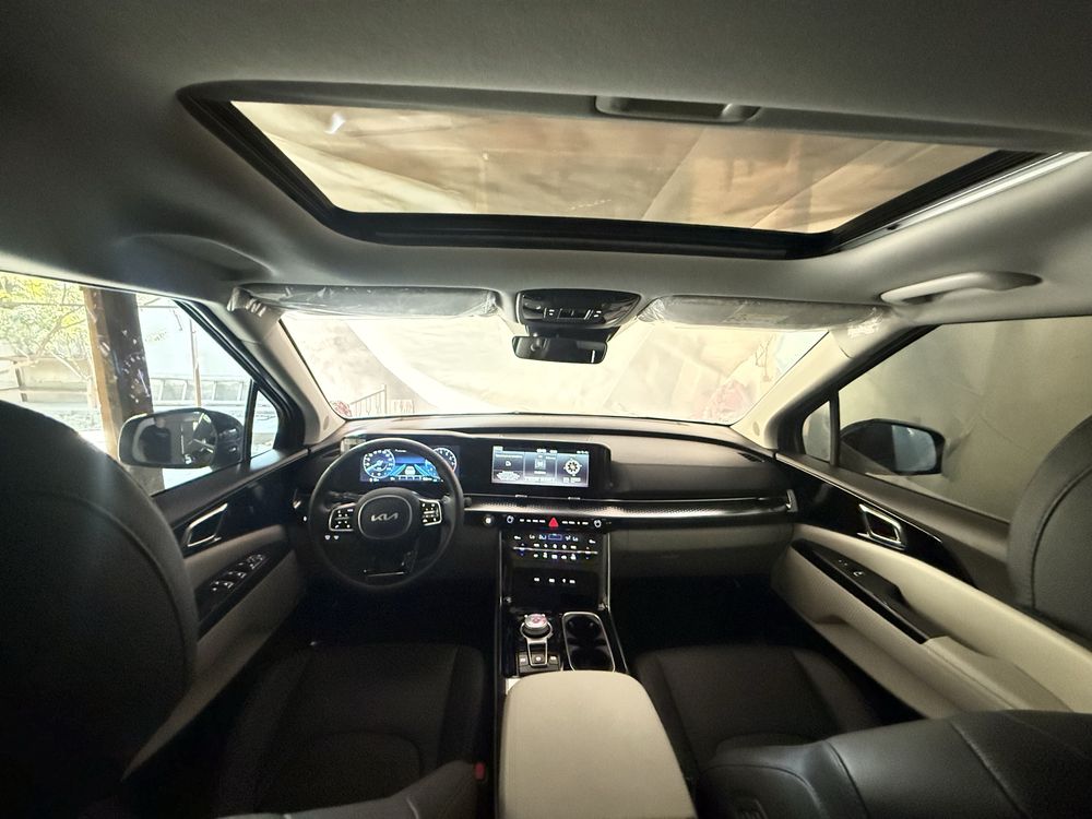 KIA CARNEVAL Ozbekiston uchun ishlab chiqarilgan
