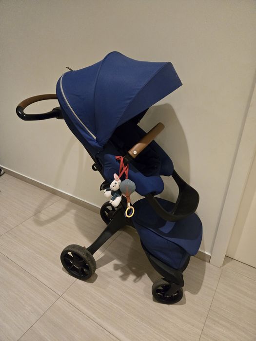 Спешно. Stokke royal blue