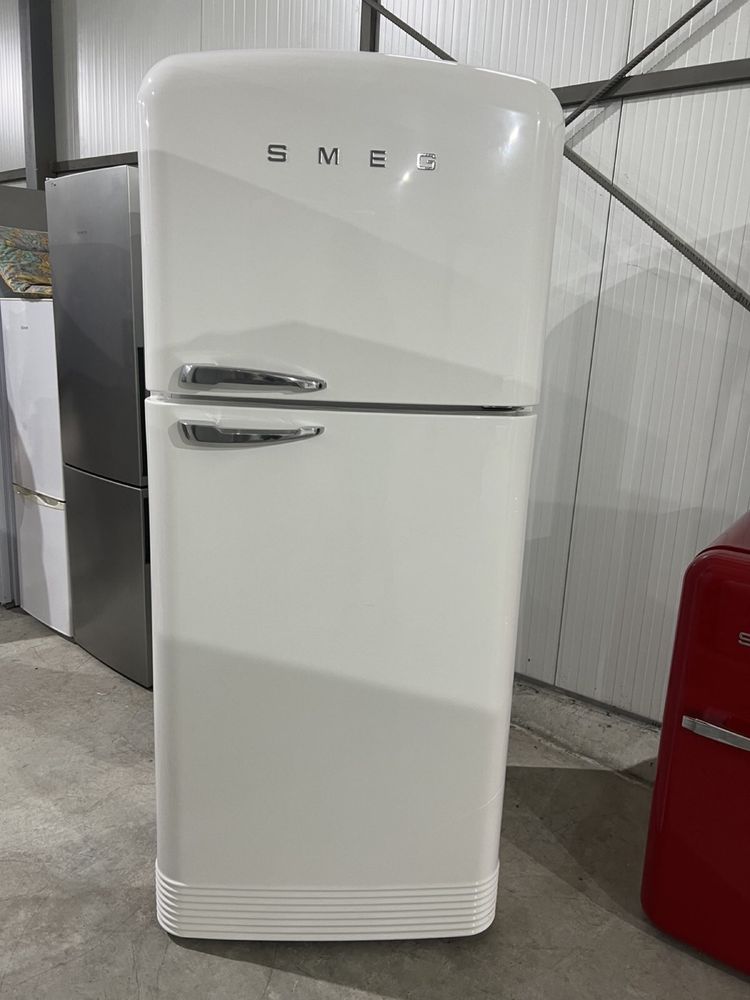 Хладилник с камера 412Л - SMEG FAB50RWH