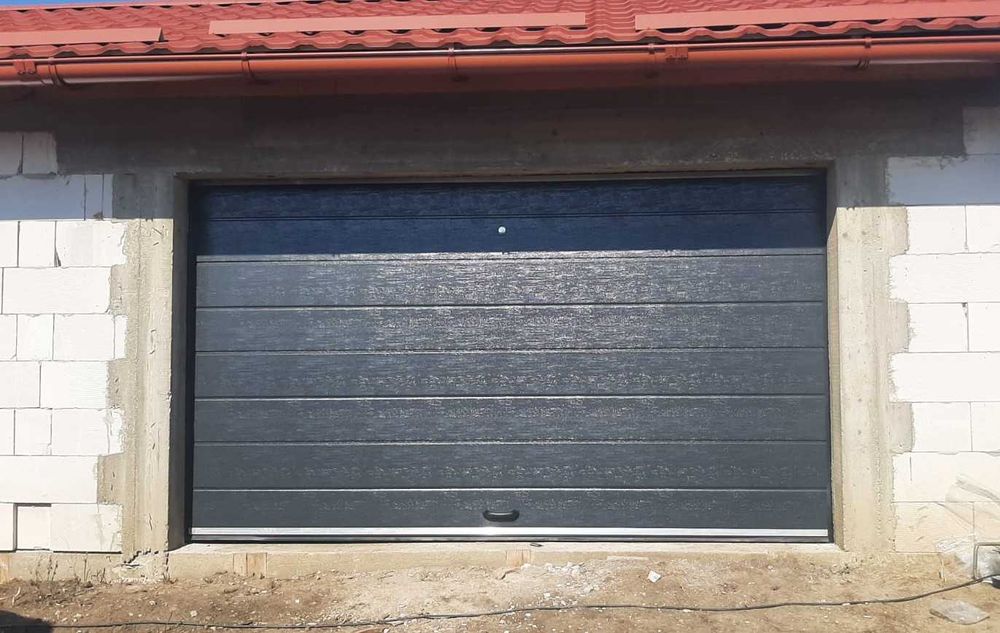 Usa garaj sectionala 3700x2200 gri antracit, cu automatizare