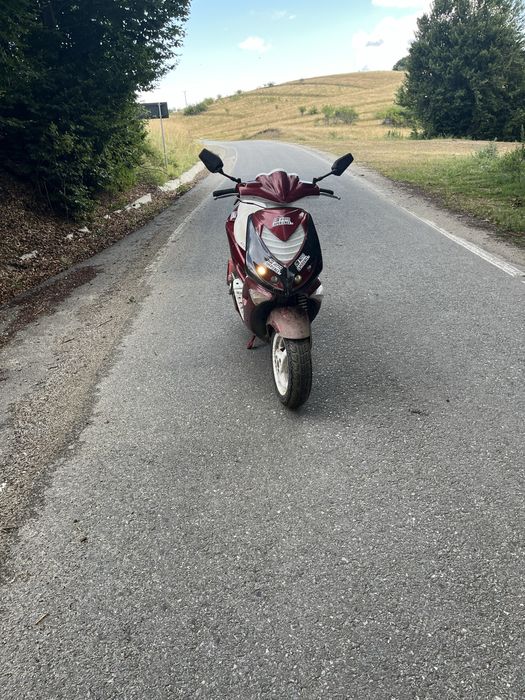 Vand scuter peugeot