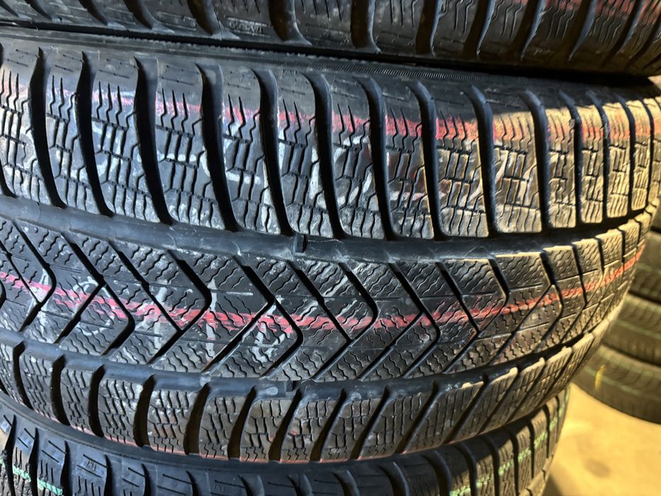 Anvelope 255/40/20 iarna Pirelli set M+S