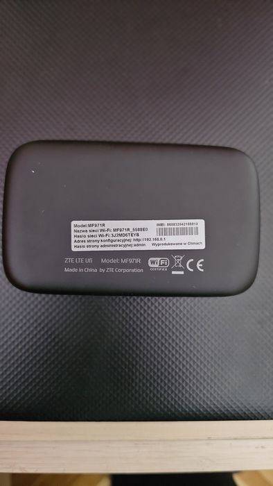 Router WiFi Mobil ZTE MF971R Cat 6 (HotSpot), nou