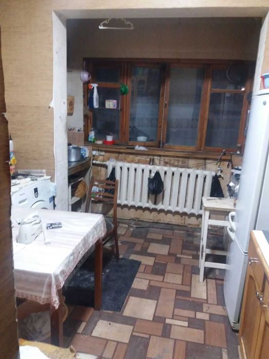 Срочно продаётся 4 комнатная квартира в 4 квартале СУПЕР локация