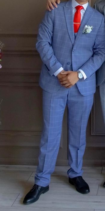 Продам мужской костюм