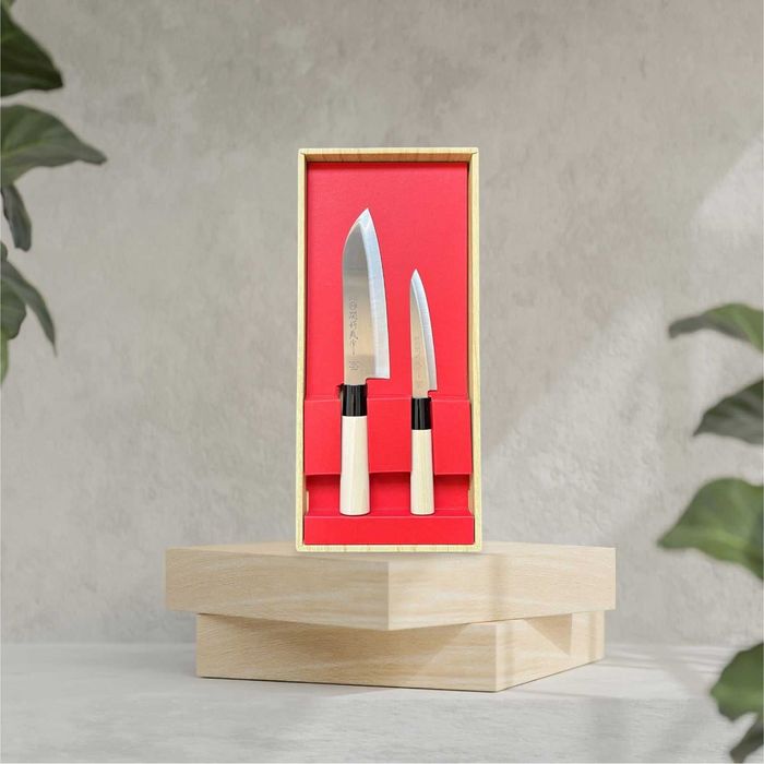 Set cadou 2 cutite Santoku & Petty
Set cadou 2 cutite Santoku & Petty