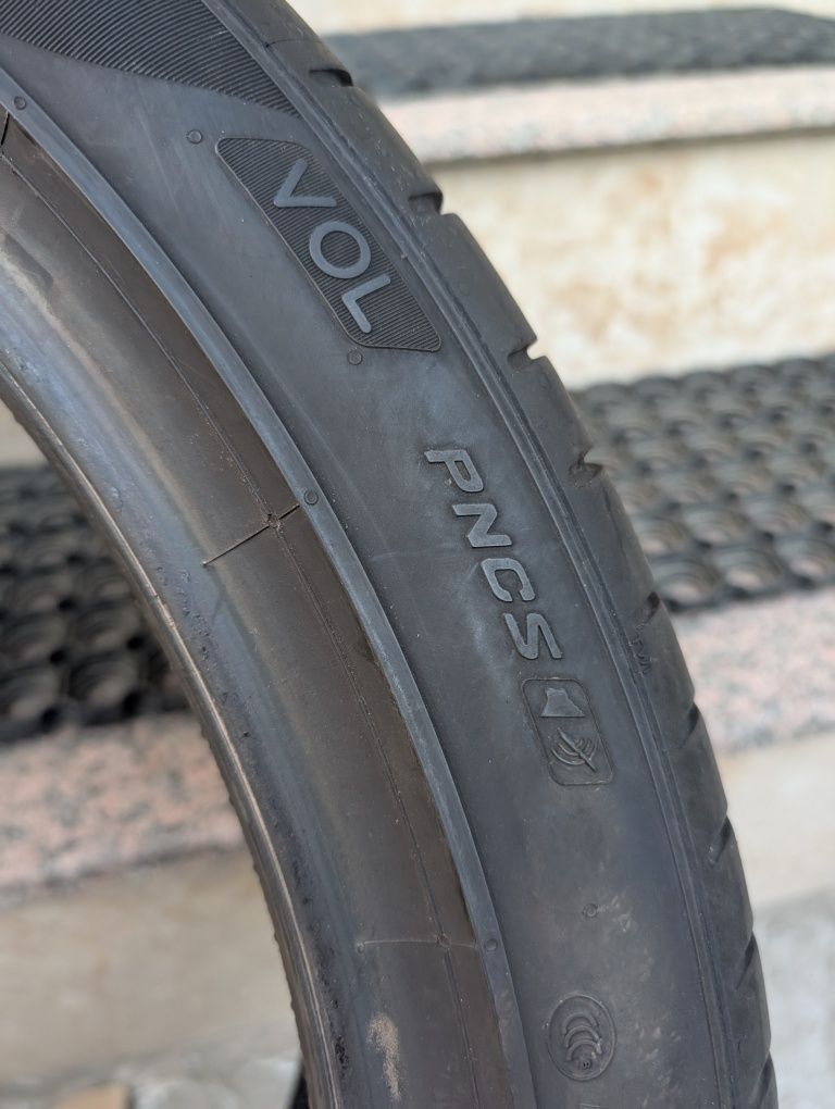 2 anvelope vara 255 40 21 Pirelli P ZERO PZ4 VOL PNCS XL 102V