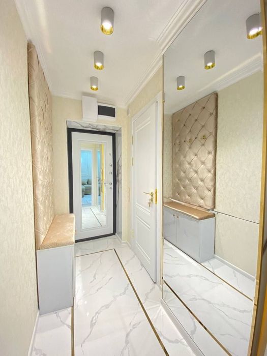 Срочна продаётся квартира метро новза 5-квартил