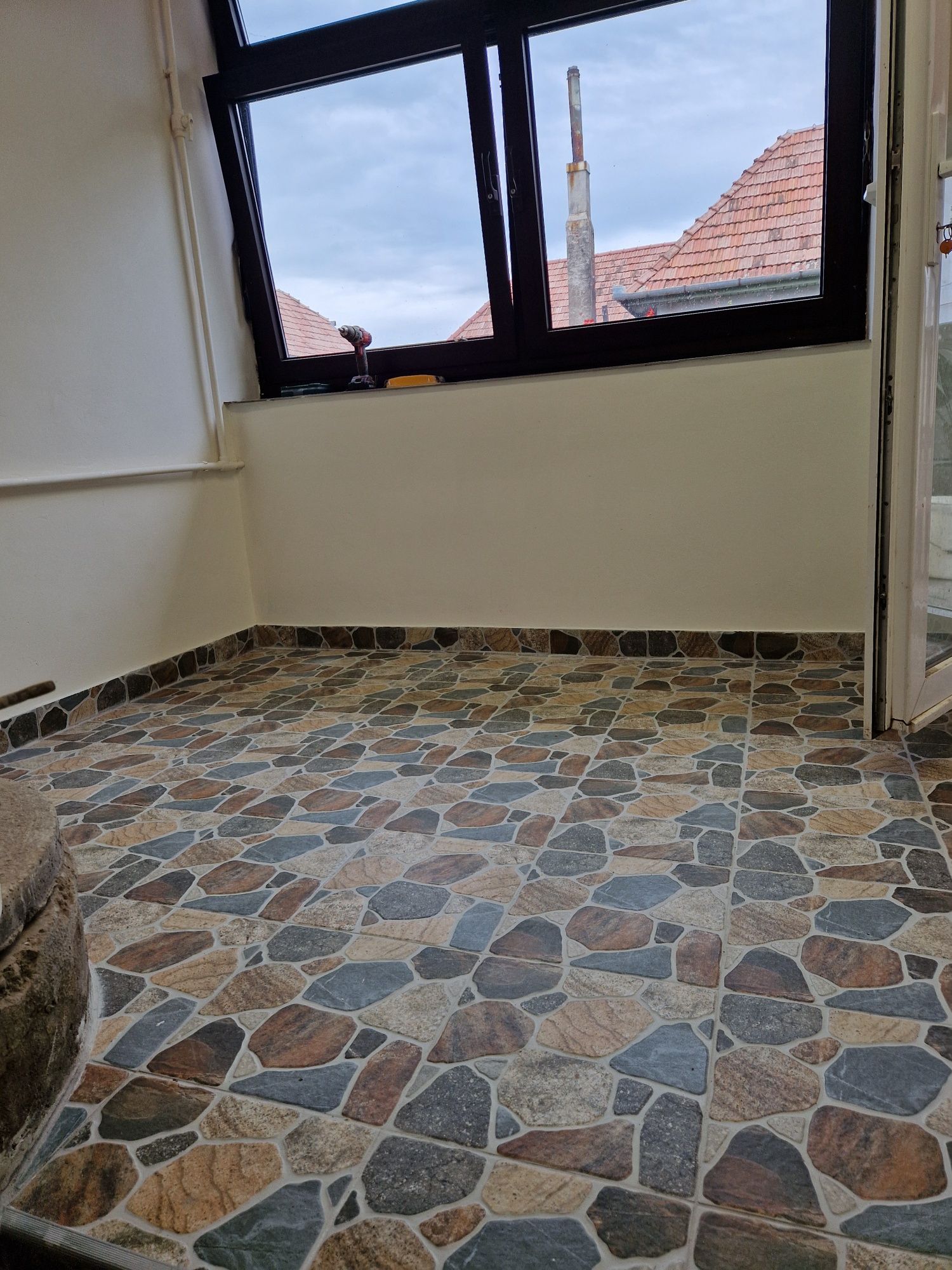 Finisaje interioare si exterioare