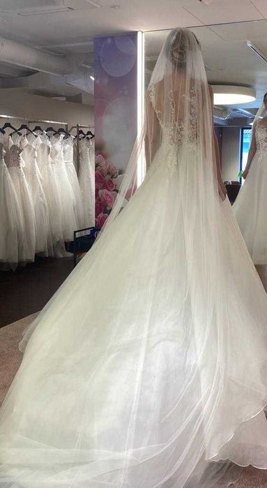 Rochie de mireasa, 1500 LEI (pret nou 6800 LEI)