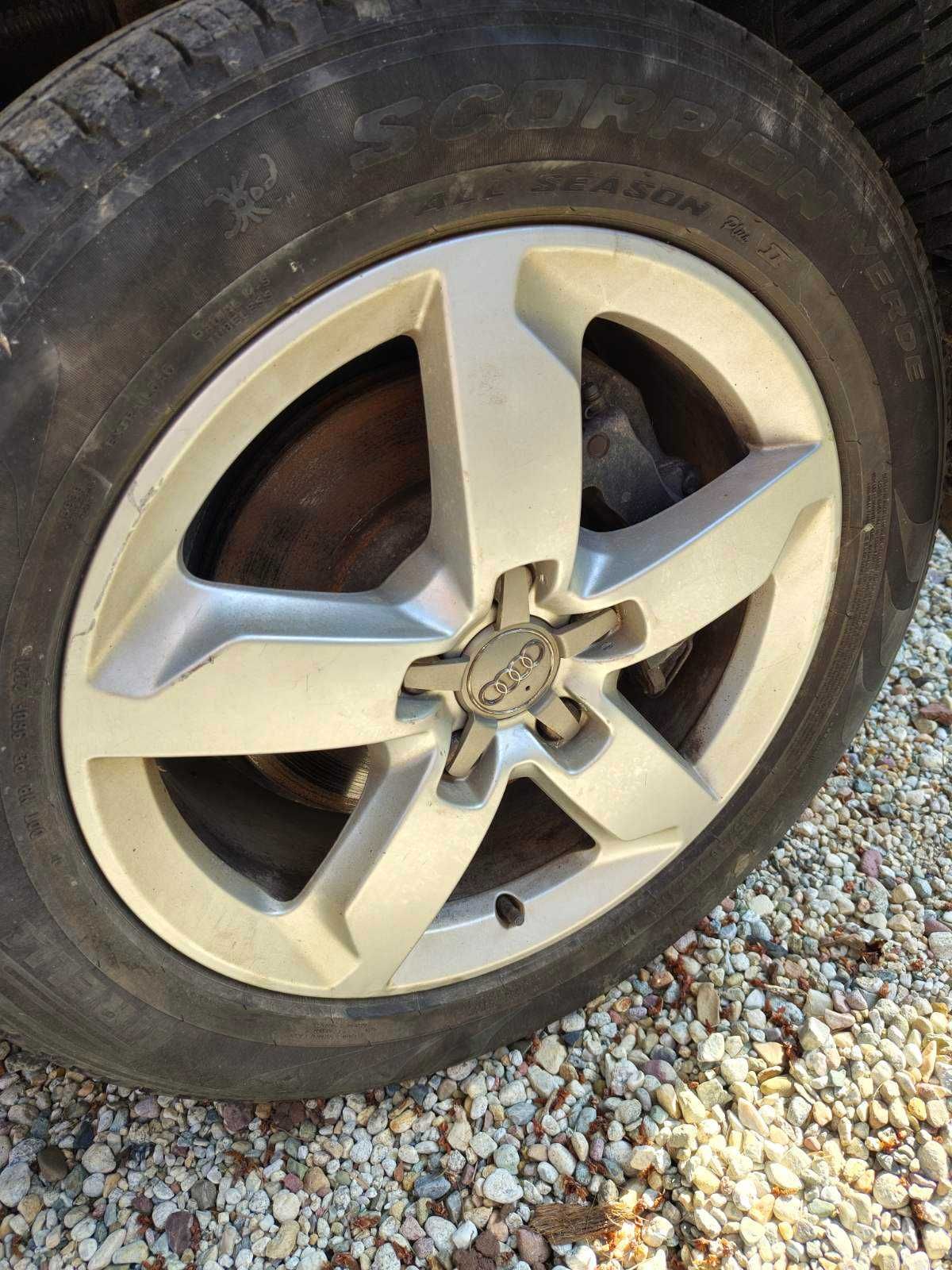 Продавам AudiQ7 на части 3.0 бензин