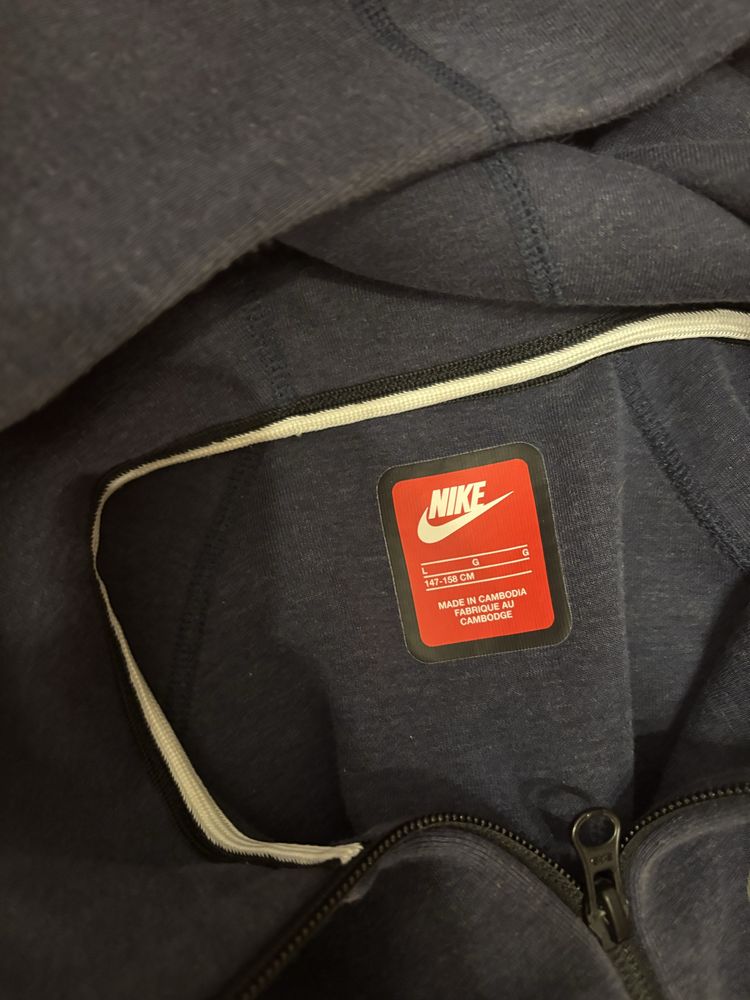 Nike tech fleece