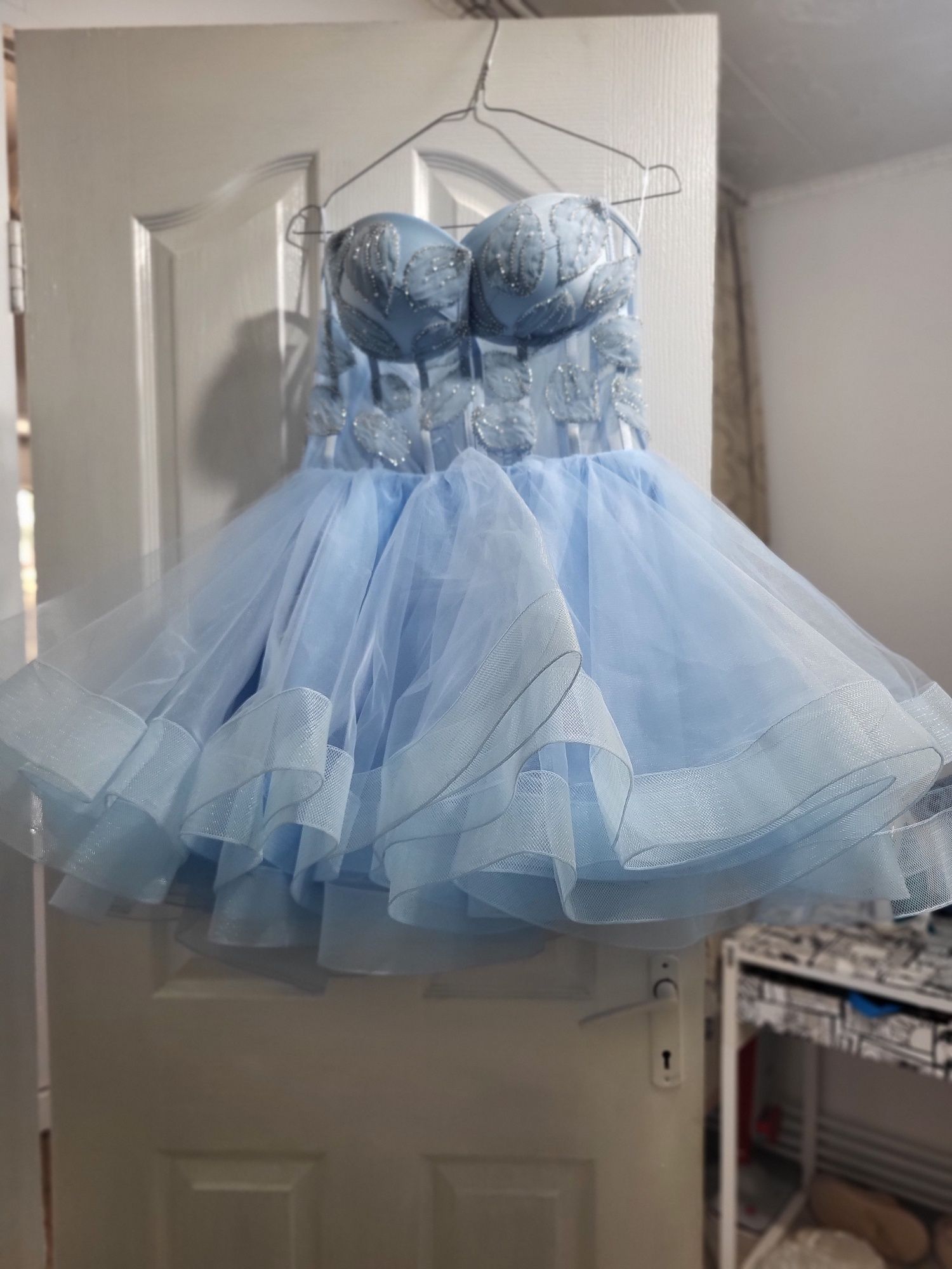 Rochie baby dool, realizata la comanda la Nissa, purtată câteva ore