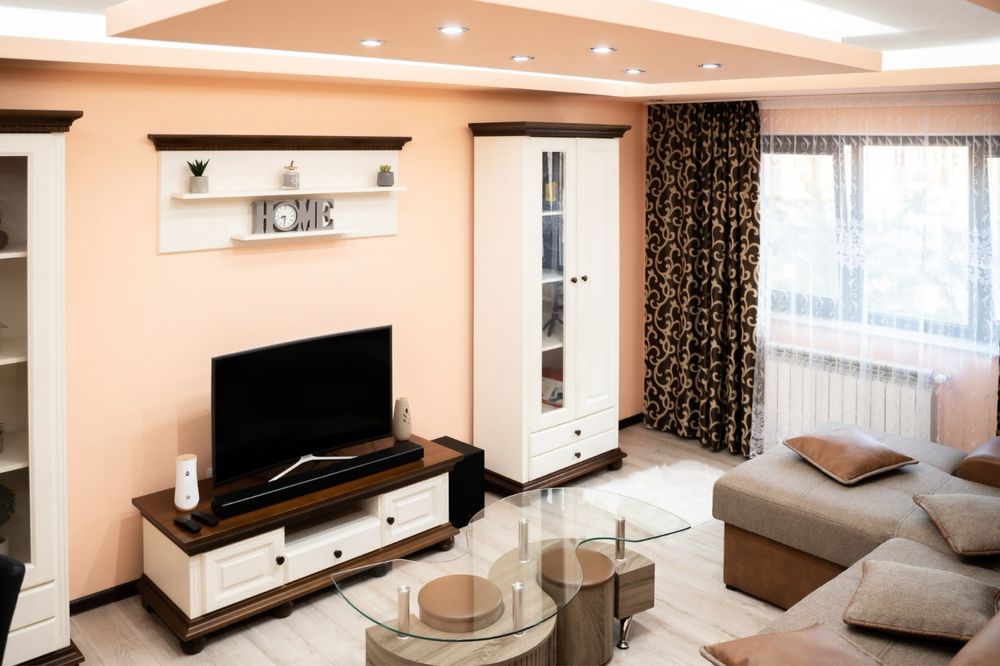 VAND APARTAMENT 2 camere 60 m2 Gura Humorului + afacere booking