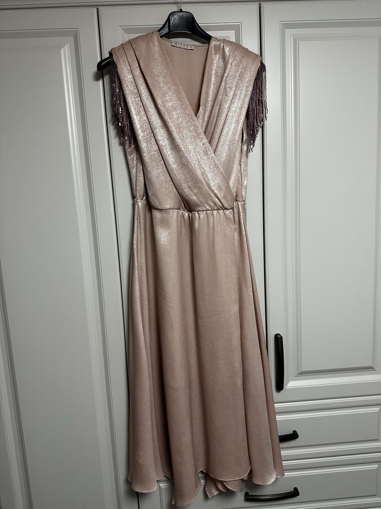 Rochie seara, Mizar