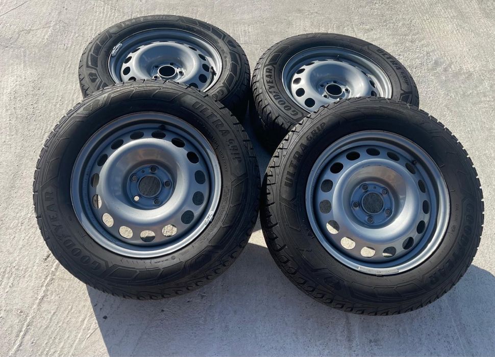 Set 4 anvelope Goodyear 215/65R16C + jante tabla, M+S