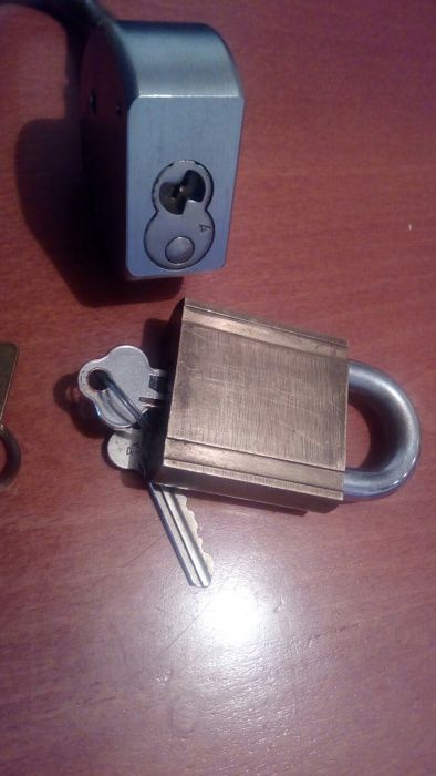 Стоманени маркови катинари ,AMERICAN LOCK;LOCK WOOD AUSTRAL