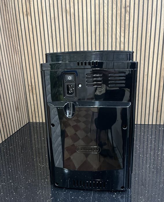 Delonghi Cappuccino ECAM 23.463.B - Перфектно състояние с гаранция!