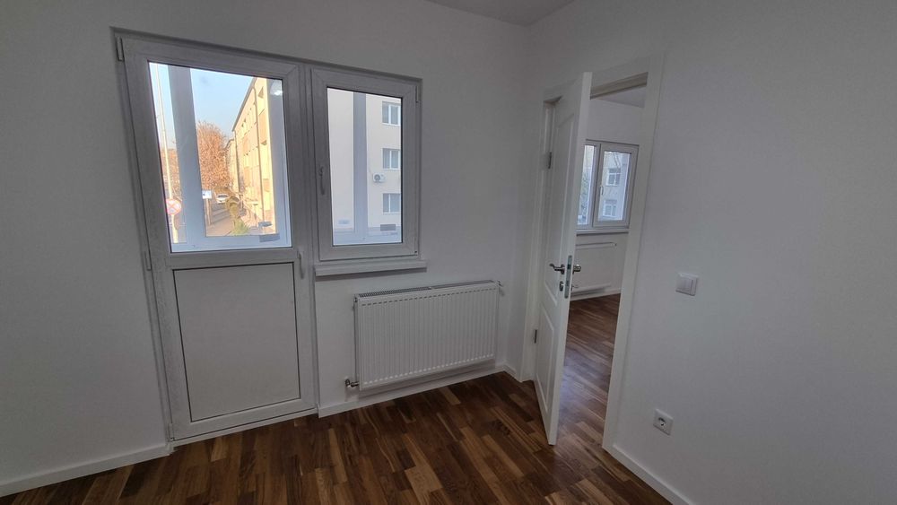 Vând apartament 2 camere et.1 36,5 mp st. Liviu Rebreanu, ultrafinisat