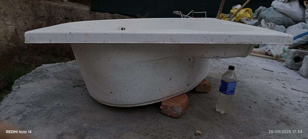 Vanna sotiladi yahshi holatda urunip ketmagan