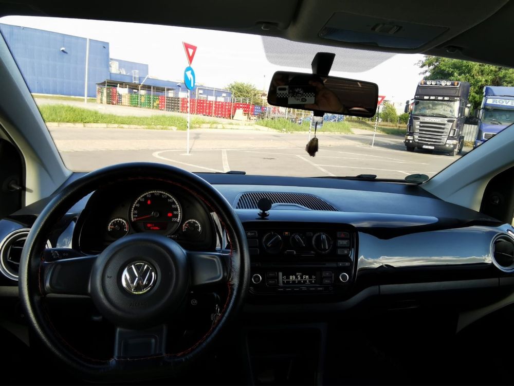 Volkswagen Up!—GPL