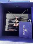 Colier Swarovski dancing swan rose gold cu piatra roz