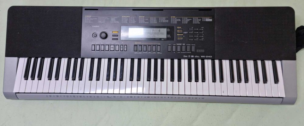 Синтезатор Casio WK-240, 76 клавиша