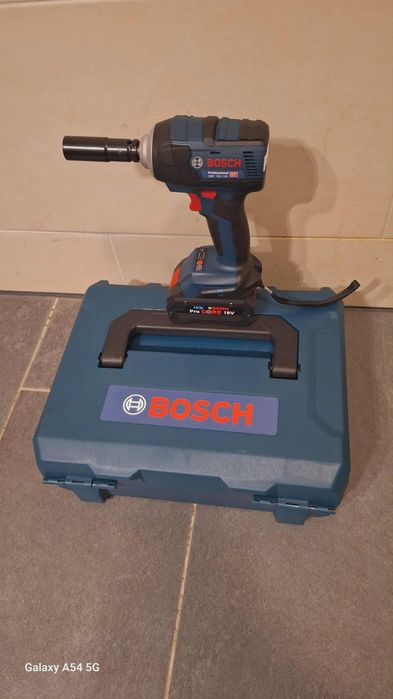 Ударен Гайковерт Bosch 18w.