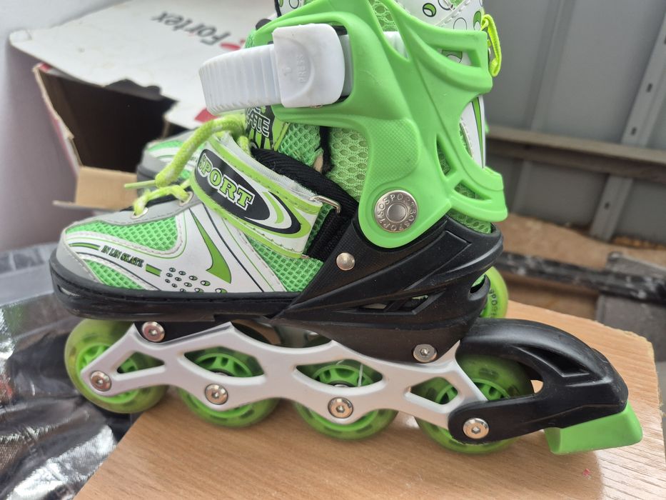 Продам ролики и коньки