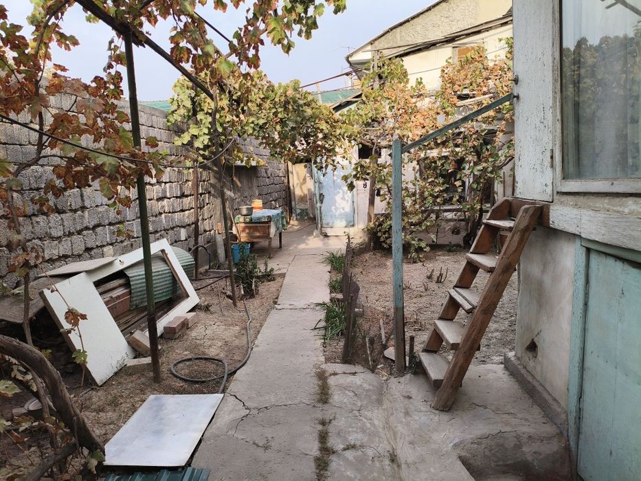 Продается участок 2 сотки с домом