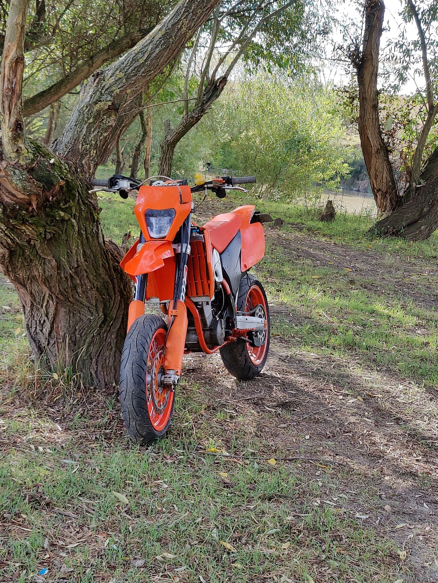 Vând supermoto KTM EXC 525 2007
