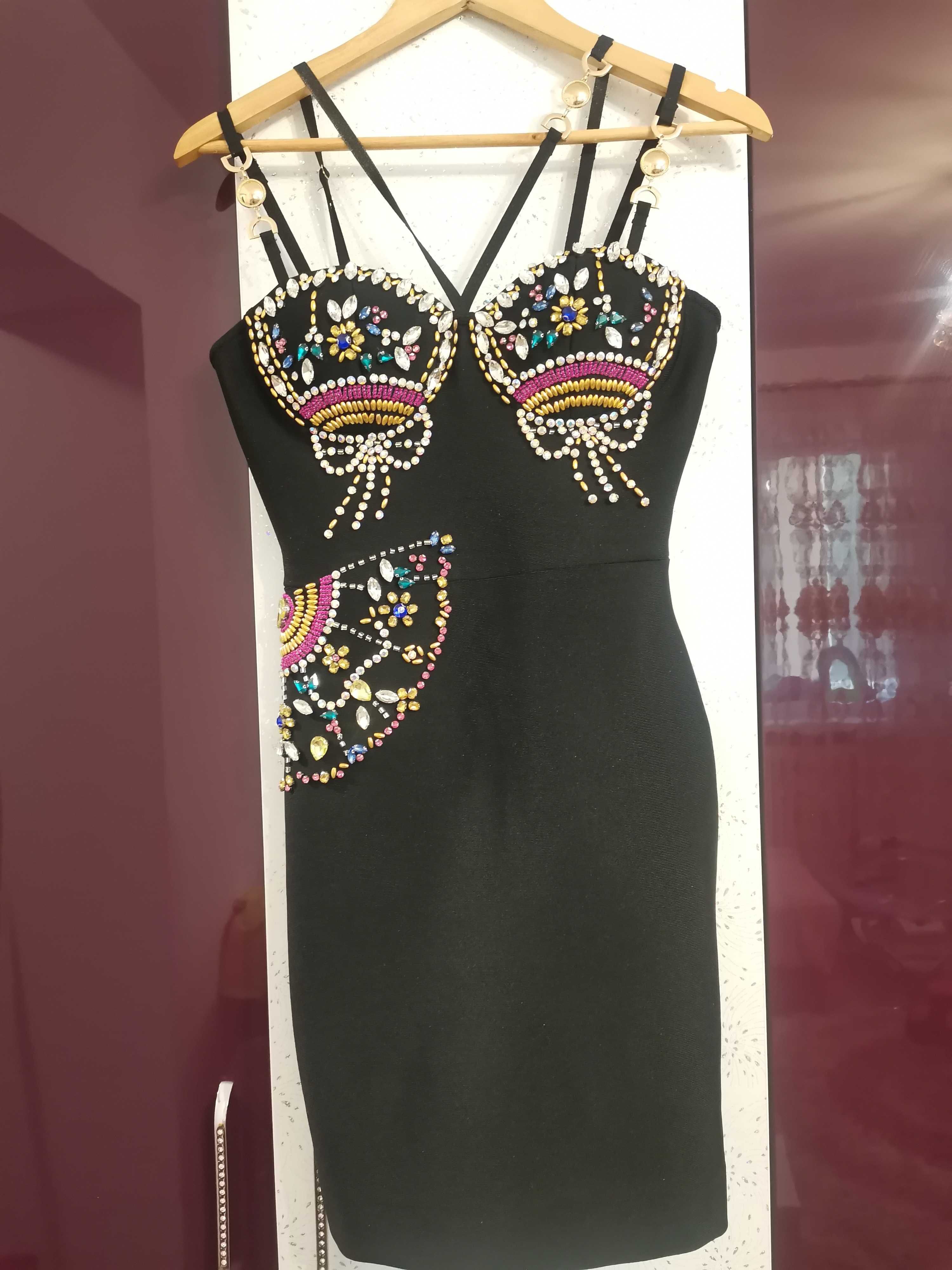 Rochie tip bandage