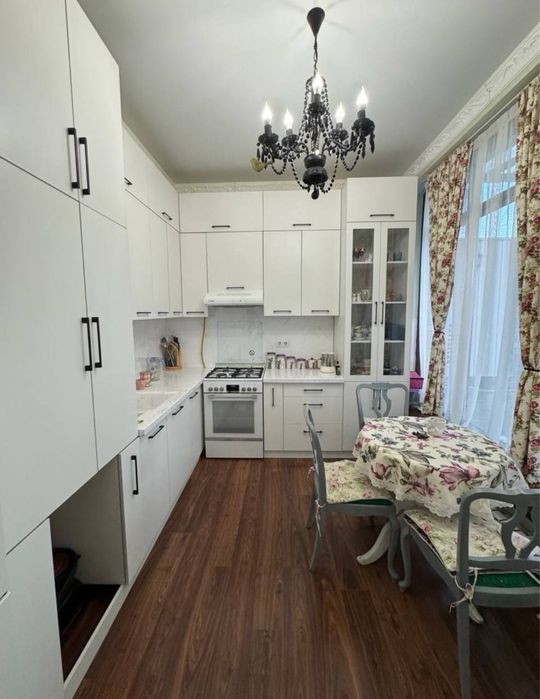 Квартира Ж/К Yangi Darhan 3/6/7 227 кв.м