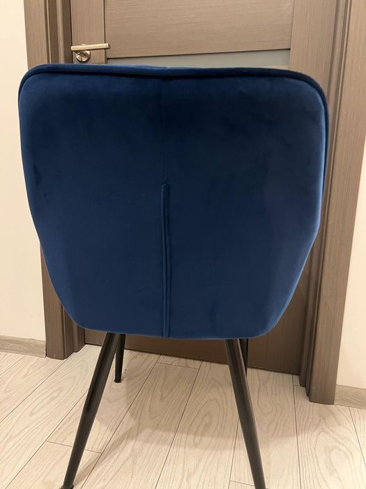 Scaune living din catifea. Stare nouă!