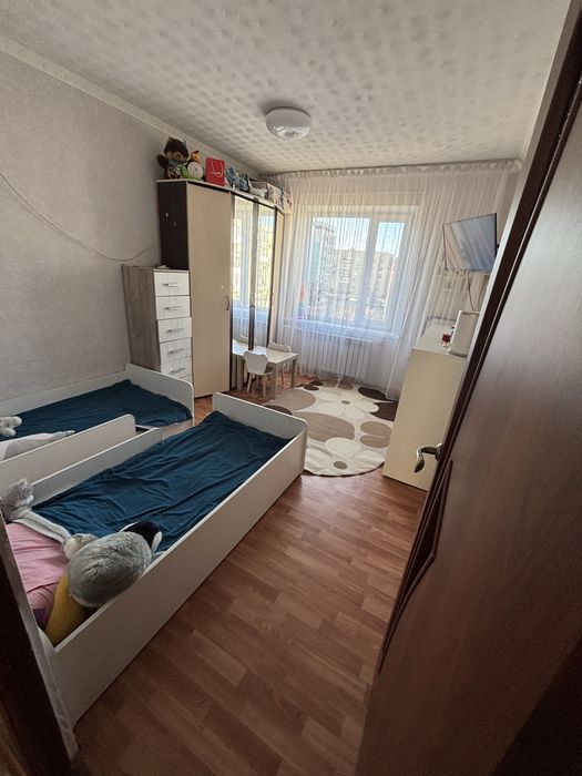 Продам детскую кровать с матрасом