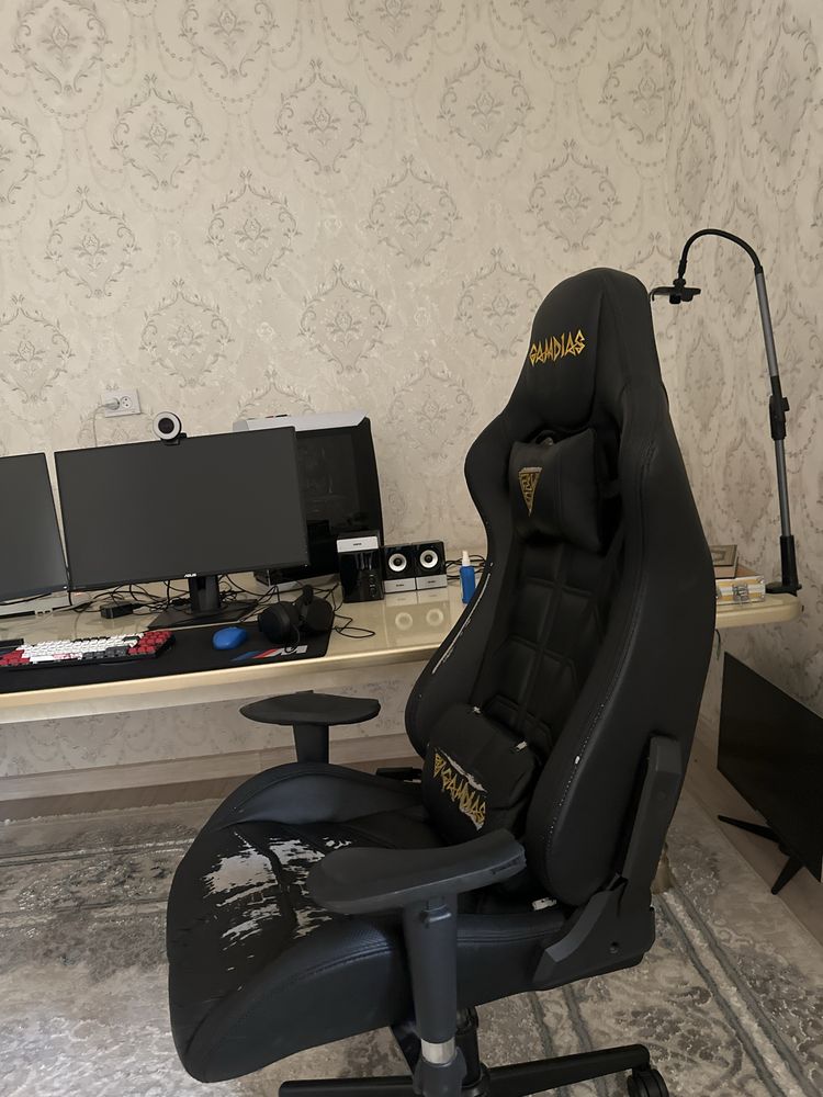 RABOCHIY STOL FULL KOMPLEKT kompyuter + 2ta monitor